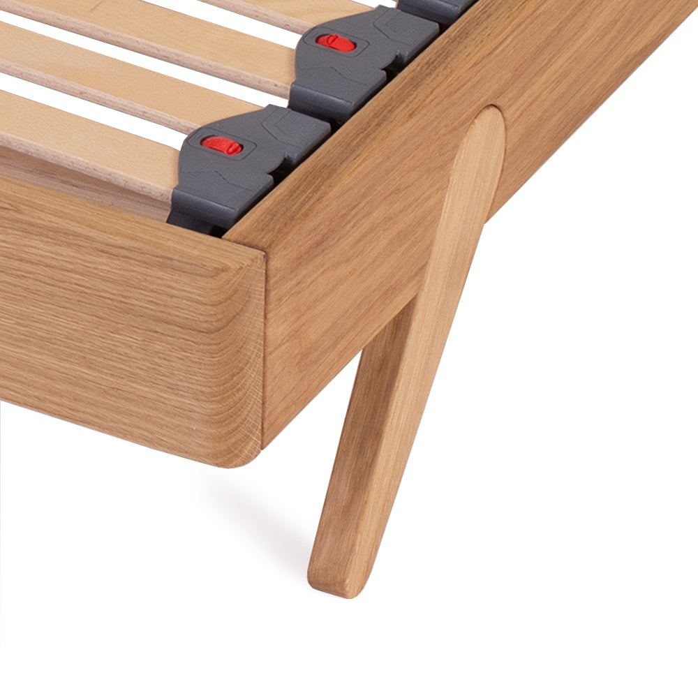 Sherwood Solid Oak Bed Frame with Recessed Angled Bed Legs – UK Double 4ft 6